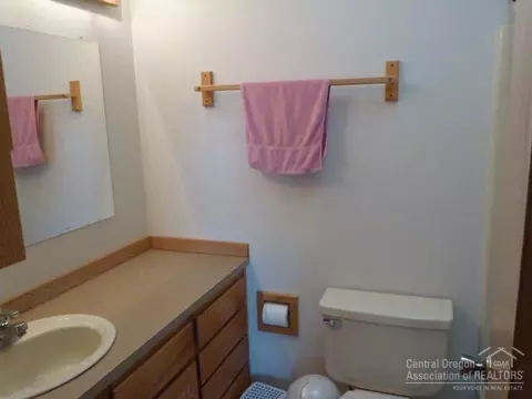 64825 Mcgrath Rd, Bend, OR 97701 photo 19