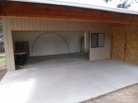 64825 Mcgrath Rd, Bend, OR 97701 photo 6