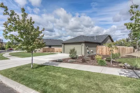 63789 Hunters Cir, Bend, OR 97701 photo 22