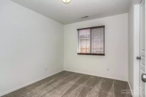 63789 Hunters Cir, Bend, OR 97701 photo 14