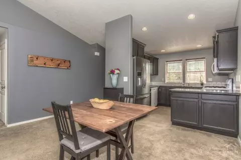 63789 Hunters Cir, Bend, OR 97701 photo 7