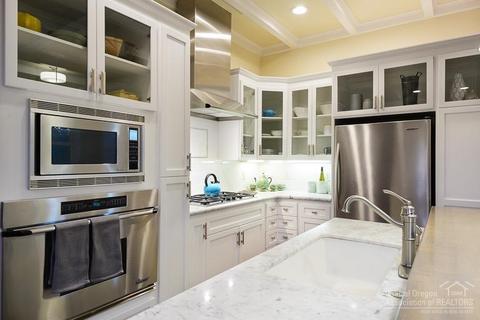 2572 NW Shields Dr, Bend, OR 97703 photo 8