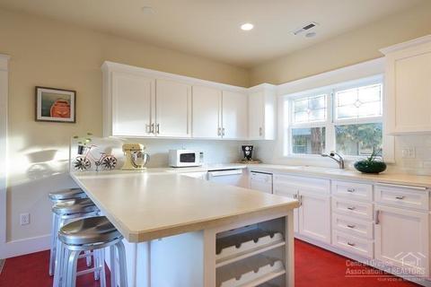 2572 NW Shields Dr, Bend, OR 97703 photo 18