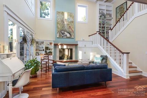 2572 NW Shields Dr, Bend, OR 97703 photo 4