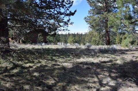 60745 River Bend Dr, Bend, OR 97702 photo 3