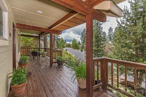 2738 NW Windham Loop, Bend, OR 97703 photo 2