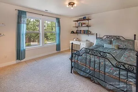 2738 NW Windham Loop, Bend, OR 97703 photo 12