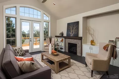 63190 Iner Loop, Bend, OR 97701 photo 1