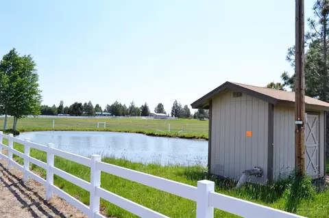 22075 Erickson Rd, Bend, OR 97701 photo 6