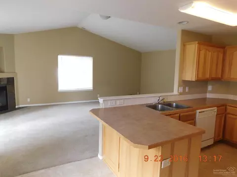 51411 Mac Ct, La Pine, OR 97739 photo 9