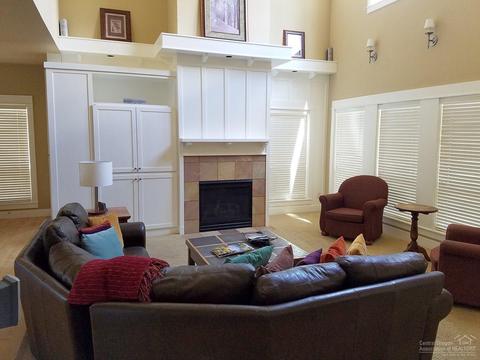 19689 Winter Wren Loop, Bend, OR 97702 photo 2