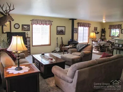 16280 Green Forest Rd, La Pine, OR 97739 photo 4