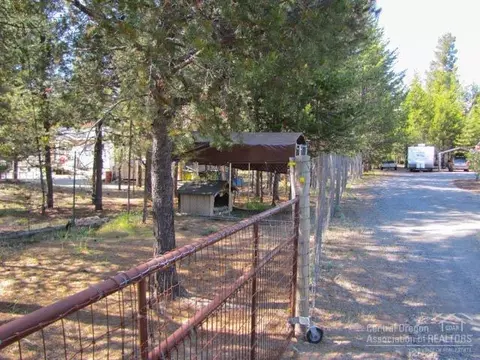 16280 Green Forest Rd, La Pine, OR 97739 photo 11