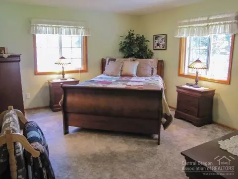 16280 Green Forest Rd, La Pine, OR 97739 photo 7