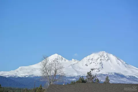 17716 Plainview Rd, Bend, OR 97703 photo 2