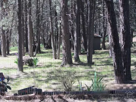 60000 Cinder Butte Rd, Bend, OR 97702 photo 2