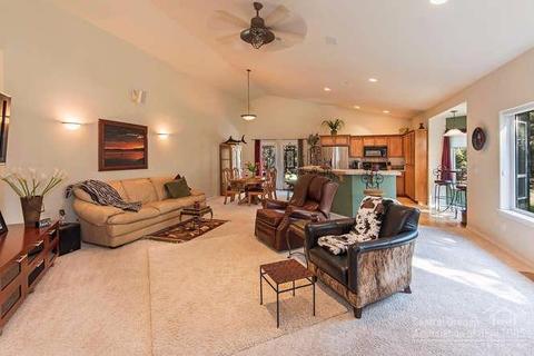 65417 73rd St, Bend, OR 97703 photo 4