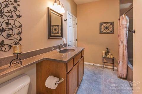 65417 73rd St, Bend, OR 97703 photo 10