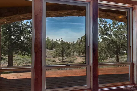 64696 Mcgrath Rd, Bend, OR 97701 photo 8