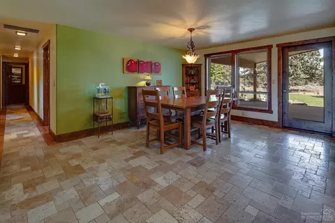 64696 Mcgrath Rd, Bend, OR 97701 photo 10