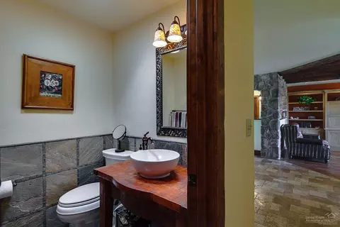 64696 Mcgrath Rd, Bend, OR 97701 photo 17