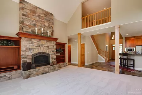 61830 Fall Creek Loop, Bend, OR 97702 photo 10