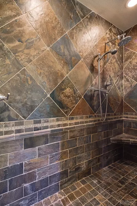 61830 Fall Creek Loop, Bend, OR 97702 photo 15
