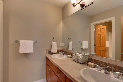 61830 Fall Creek Loop, Bend, OR 97702 photo 19