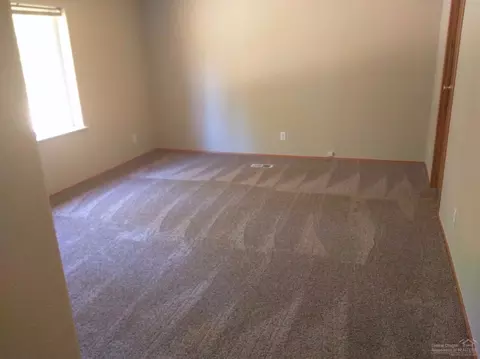 51836 Pine Loop Dr, La Pine, OR 97739 photo 11