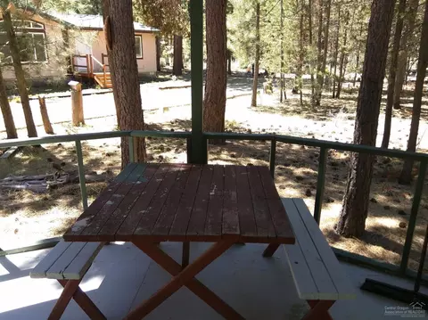 51836 Pine Loop Dr, La Pine, OR 97739 photo 3