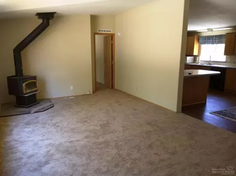 51836 Pine Loop Dr, La Pine, OR 97739 photo 6