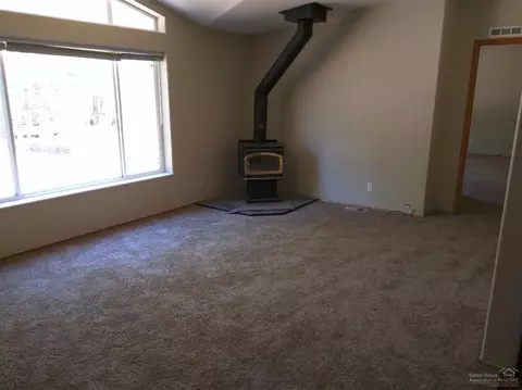 51836 Pine Loop Dr, La Pine, OR 97739 photo 7