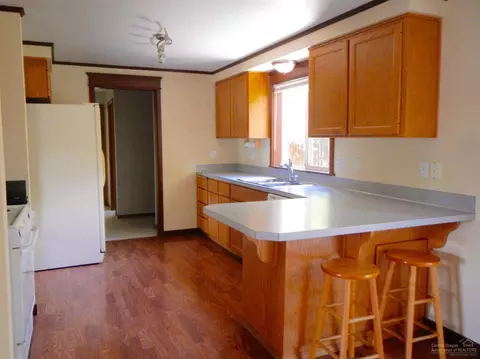 2856 NE Ocker Dr, Bend, OR 97701 photo 8