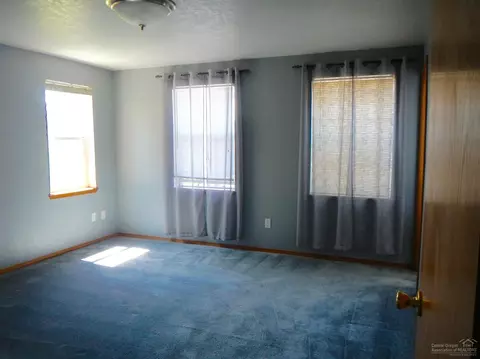 2856 NE Ocker Dr, Bend, OR 97701 photo 15