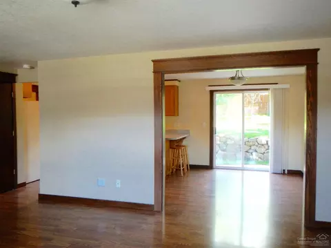 2856 NE Ocker Dr, Bend, OR 97701 photo 6