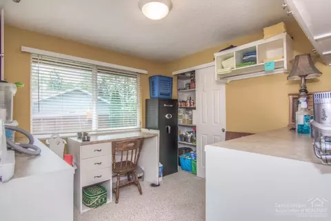 61106 Rustic Ln, Bend, OR 97702 photo 22