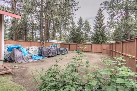61106 Rustic Ln, Bend, OR 97702 photo 24