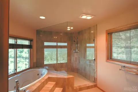 3189 NW Starview Dr, Bend, OR 97703 photo 14