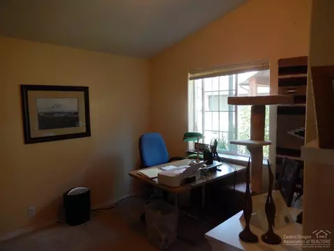 398 N Wheeler Loop, Sisters, OR 97759 photo 15
