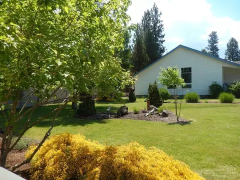 398 N Wheeler Loop, Sisters, OR 97759 photo 14