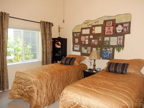 398 N Wheeler Loop, Sisters, OR 97759 photo 20
