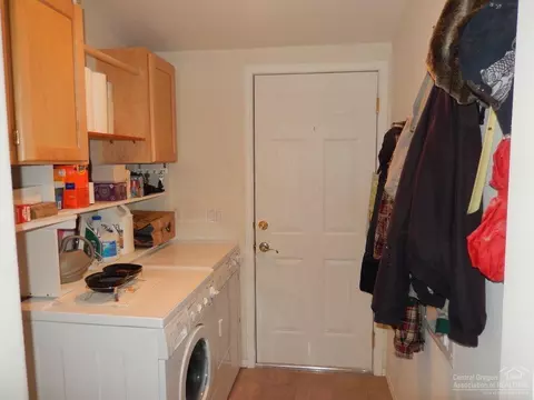 398 N Wheeler Loop, Sisters, OR 97759 photo 22