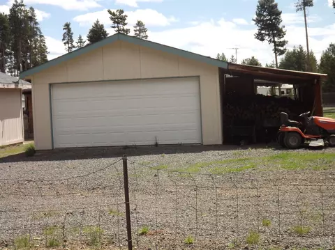 15550 Liberty Rd, La Pine, OR 97739 photo 3