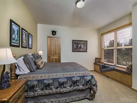 19196 Green Lakes Loop, Bend, OR 97702 photo 12