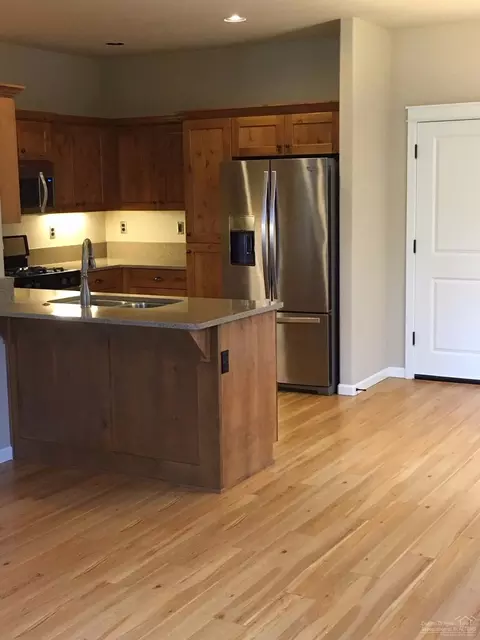 20741 Comet Ln, Bend, OR 97701 photo 4