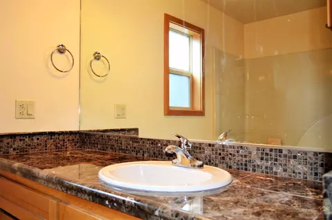 20883 Hereford Ave, Bend, OR 97703 photo 8
