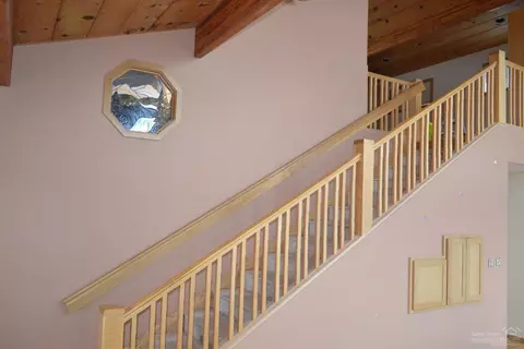 20883 Hereford Ave, Bend, OR 97703 photo 5