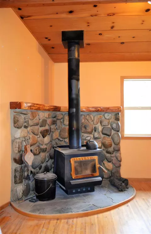 20883 Hereford Ave, Bend, OR 97703 photo 4