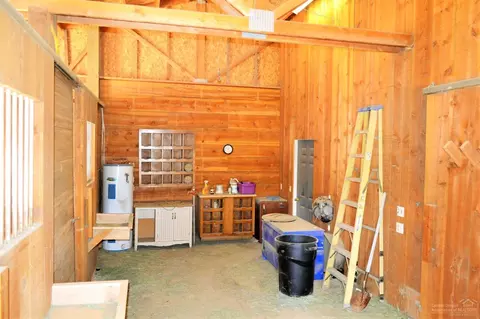 20883 Hereford Ave, Bend, OR 97703 photo 17