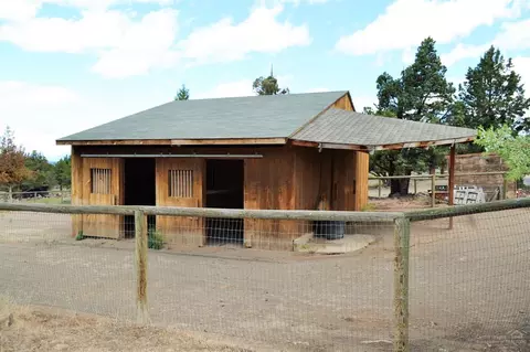 20883 Hereford Ave, Bend, OR 97703 photo 14